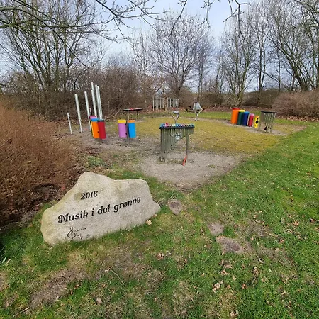 Karlskovhuset Гиве