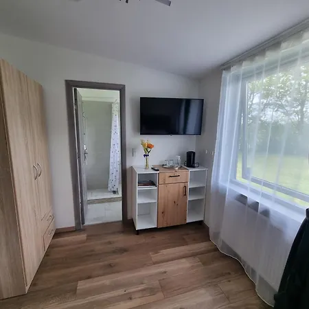 Karlskovhuset 3* Гиве
